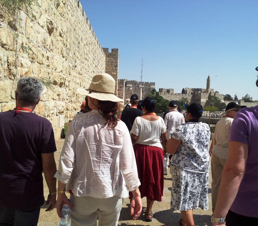 Caminata a lo largo de las Paredes de Jerusalén